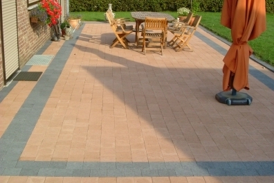 'Finesse' 15x15 terracotta & antraciet <p>'Finesse' 15x15 terracotta & antraciet<span> </span></p>