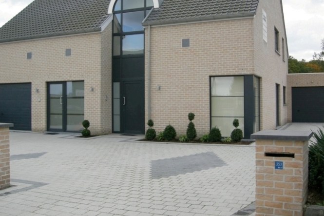 'Royal' 15x15 zilvergrijs & marmerzwart <p>'Royal' 15x15 zilvergrijs & marmerzwart<span> </span></p>
